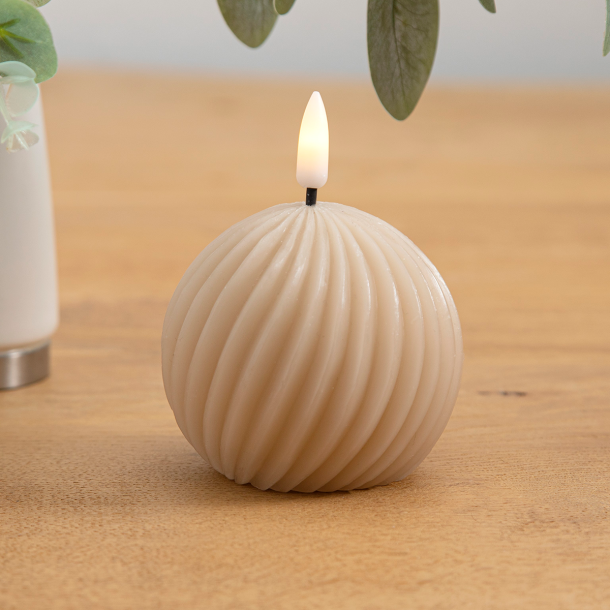 Kopi af ENJOY LED snoet kuglelys 8x7 cm med timerfunktion - Grn